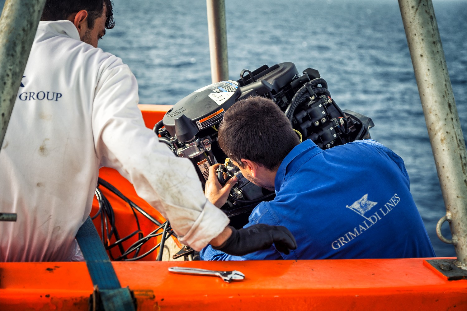Tareas de Mantenimiento barca auxiliar de emergencia